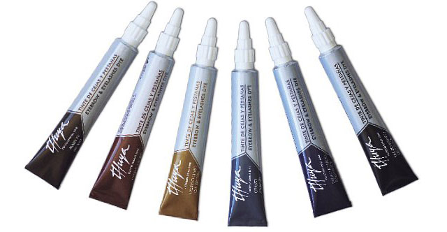 Barvení řas a obočí barvami Thuya